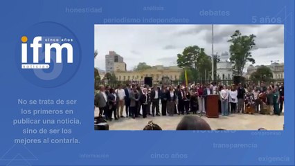 Iván Cepeda, formalizó la invitación a consolidar del Frente Amplio y anunció que María José Pizarro será su jefe de debate de campaña