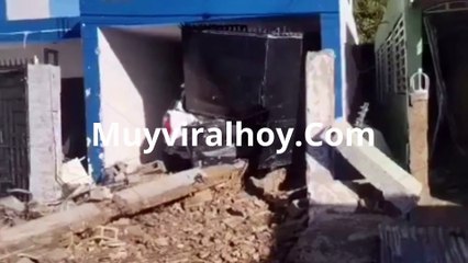 Accidente en Consuelo: Fuga de tanque de agua causa daños y deja varios heridos