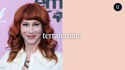 En bikini à 65 ans, cette actrice iconique rhabille les "sexistes anti-vieilles" pour l'hiver et fait de sa sensualité un message politique