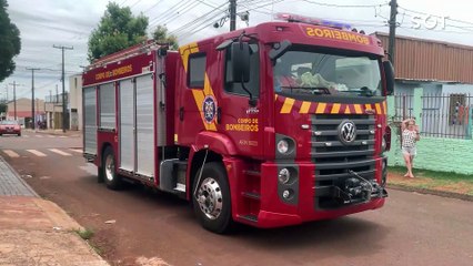 Residência é consumida pelas chamas no bairro Interlagos, em Cascavel; Perícia vai investigar as causas do incêndio