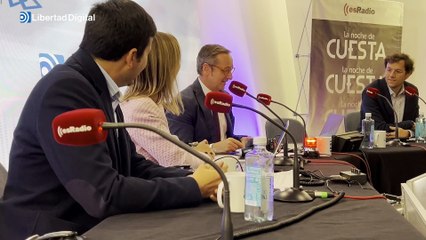 Ayuso aclamada en Las Rozas durante el programa de 'La Noche de Cuesta'