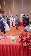 misstep between light and shadow chinese drama / Bread before gold chinese drama