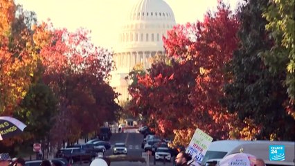 Sombras de Gilead en Washington: protesta contra Trump inspira escenas de 'El cuento de la criada'