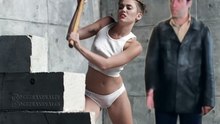 Kemal Sunal & Miley Cyrus - Wrecking Ball