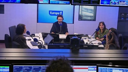 «H», «Julie Lescaut», «Une femme d’honneur», «Urgences» et «Charmed» : les génériques des séries en l’an 2000