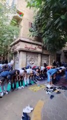 نجوم الفن يشاركون في جنازة السيناريست أحمد عبدالله