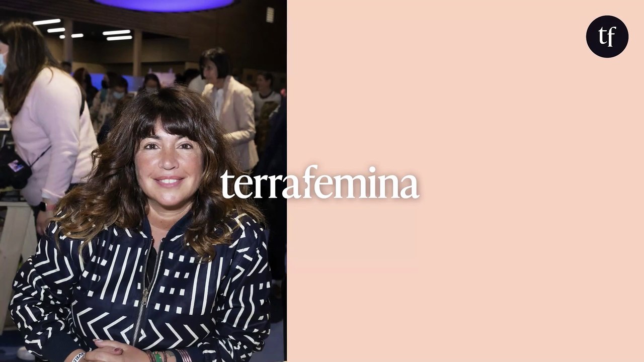 "Il faut s'aimer" : Elsa Wolinski pose en lingerie sexy à 51 ans et célèbre la sensualité des quinquas face au "sexisme anti-vieilles"