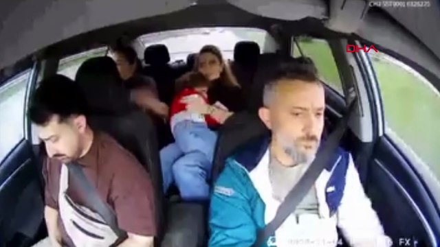 Samsun’da ölümle burun buruna! Taksici yaptığı manevrayla kazadan son anda kurtuldu