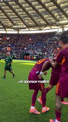 Est-ce que les maillots sont plus beaux sans sponsors ?