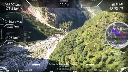 Un salto BASE a más de 200 kilómetros por hora