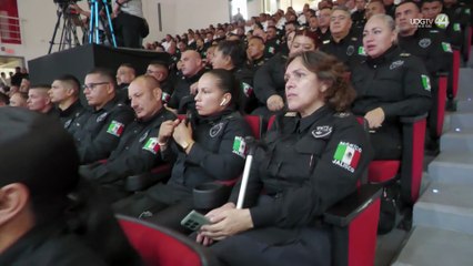 Reconocen las labores de los policías estatales con ascensos