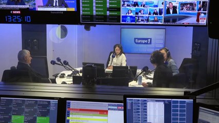 «Certains élus de gauche se réclament du féminisme, de l'égalité et de la laïcité pour finalement défendre aujourd'hui le voile de fillettes» dénonce Arthur De Laborde