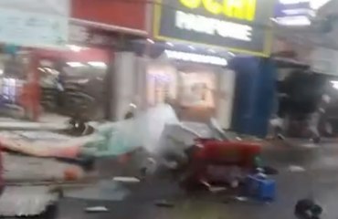 Angin Puting Beliung Terjadi di Ujungberung Bandung Jawa Barat