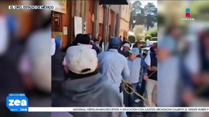 Protestan tirando toneladas de basura frente a alcaldía de El Oro, Estado de México