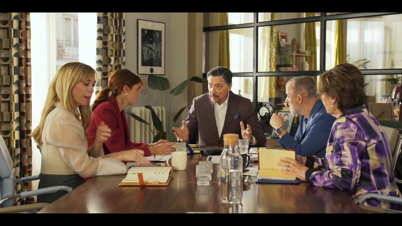 La Agencia Cap 9