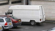 Méfiez-vous des camionettes blanches...