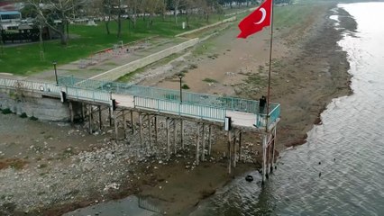 Turchia, il lago di Iznik si prosciuga rapidamente: i livelli d’acqua si abbassano di 350 metri