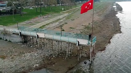 Turquie : le lac d'Iznik s'assèche rapidement, le niveau de l'eau chute de 350 mètres