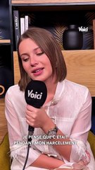 💬 « Pendant mon adolescence, je me suis retrouvée à avoir un rapport avec la nourriture absolument horrible. Je changeais entre boulimie, anorexie… Je me privais de manger, parce qu’en fait, j’allais mal. Je m’auto-sabotais. » Révélée à 11 ans dans The