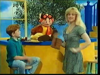 Hanukkah Tales & Tunes (1994) (1994 VHS)