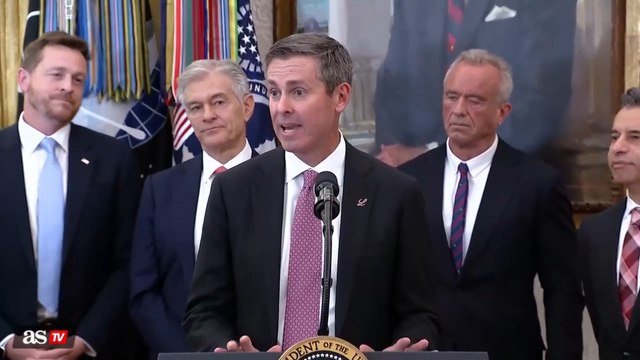 Un hombre se desploma en la conferencia de Trump sobre de nuevas medidas en el precio de fármacos