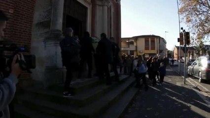 Il funerale di Alberto Zordan, a Sovizzo l'ultimo saluto al maratoneta morto a casa: il video