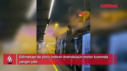 İstanbul Edirnekapı'da metrobüsün motor kısmında yangın çıktı