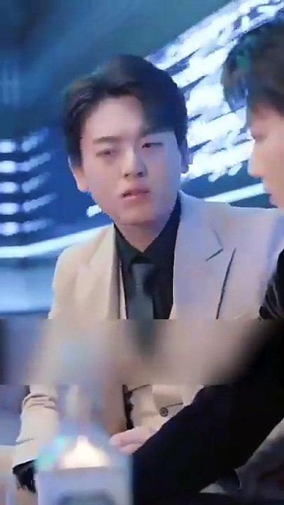 ENG SUB Fiancé cheated on her at the wedding, so she dumped him and married the CEO!#cdrama