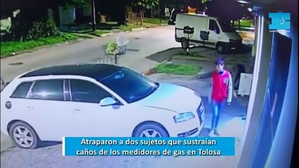 Vecinos captaron "in fraganti" y  atraparon a una pareja que sustraía medidores de gas en Tolosa