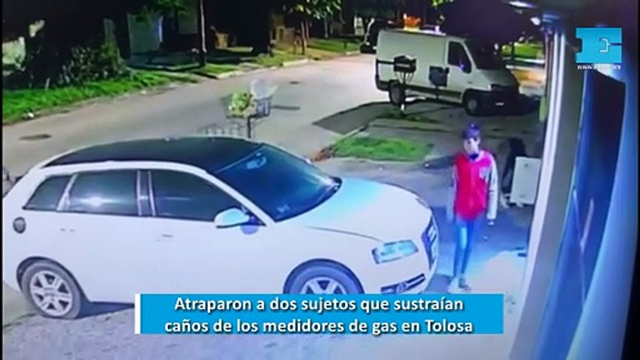 Vecinos captaron "in fraganti" y  atraparon a una pareja que sustraía medidores de gas en Tolosa