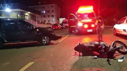 Batida entre carro e moto no Bairro Brasília termina com piloto ferido e levado à UPA