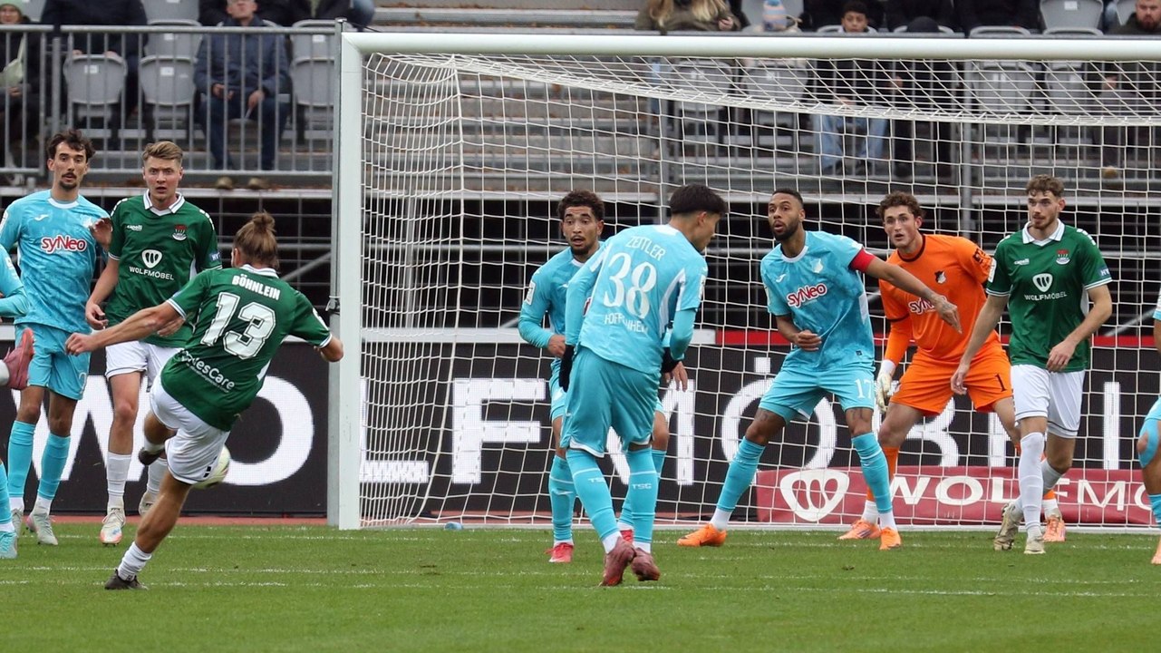 Böhnleins satter Volley: Schweinfurt holt zweiten Saisonsieg