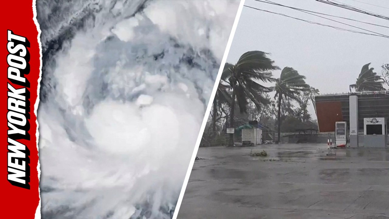 Super Typhoon Fung-Wong batters Philippines wit...
