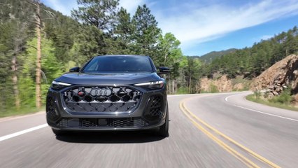 2025 Audi SQ5 Driving Video