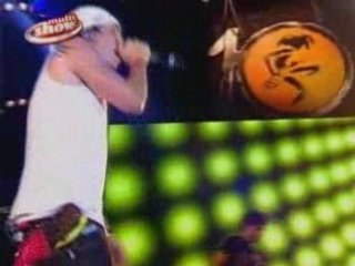 Nx zero - umbrella cover rihanna [ao vivo festival 2008]