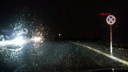 Antalya'da geceyi şimşekler aydınlattı