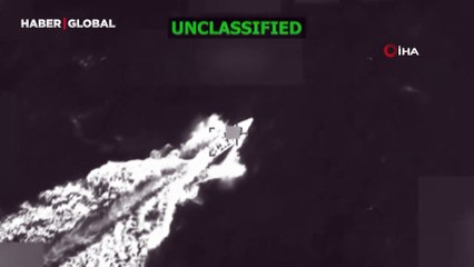 ABD, Karayipler'de uyuşturucu kaçakçılığı yapan tekneyi böyle vurdu: 3 ölü var