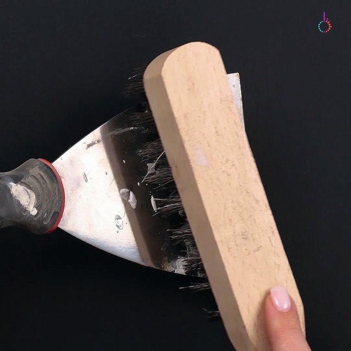 What a genius tool you can make to get rid of dried cement!