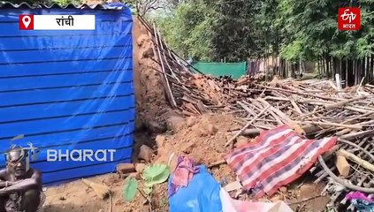 झोपड़ी में रहब, एखन देखे वाला कोई नइखे! कौन सुनेगा रांची के एक बेघर आदिवासी दंपत्ति का दर्द, जानें क्या है पूरा मामला