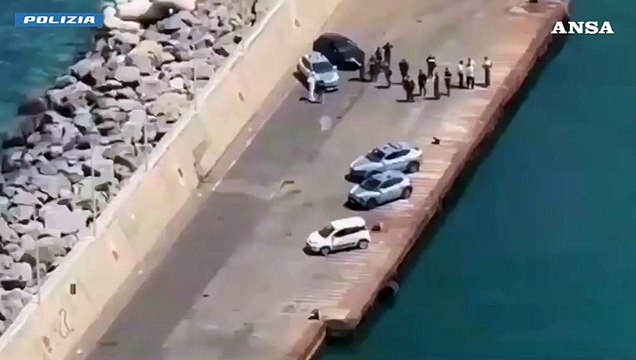 Tre scafisti in carcere per favoreggiamento dell'immigrazione clandestina