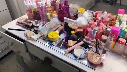 LIMPANDO E ORGANIZANDO MINHA PENTEADEIRA NOVA dos SONHOS🎀✨