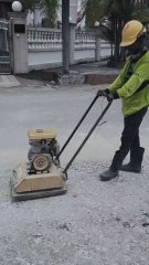 🎥This Is How Roads Are Built in Malaysia 🇲🇾💪Vlog: Behind The Scenes of New Road Construction in #MalaysiaConstruction #RoadWork #RodVlogs #HardWork #DeepCropShorts #NewRoadProject #YouTubeShorts #ViralVideo #RealWork #MalaysiaDevelopment