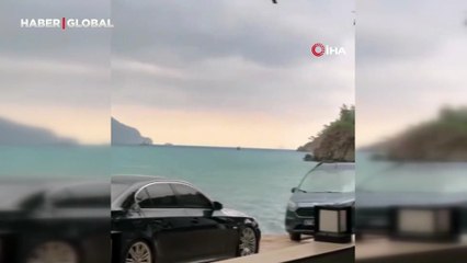 Antalya'da denizde aynı anda 2 hortum oluştu