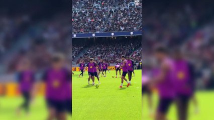 Ve Barcelona Camp Nou'ya kavuştu! 21.795 taraftar önünde açık antrenman