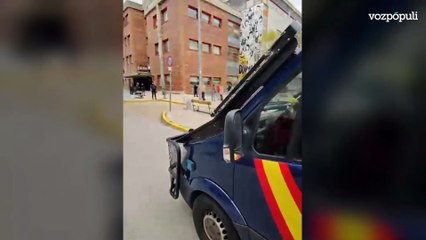 Impresionante despliegue policial en el acto de Vox en la Complutense