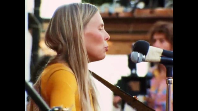 Joni Mitchell - Both Sides Now (En directo en el Festival de la Isla de Wight de 1970)