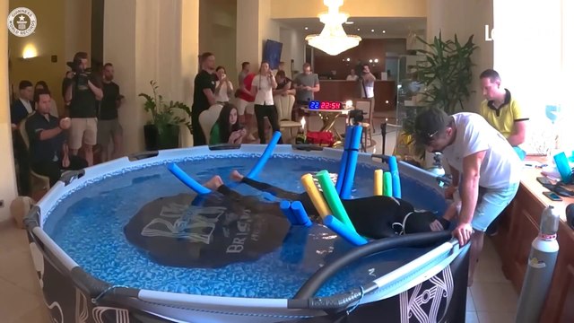 29 minutes sans respirer : le record qui divise le monde de l'apnée