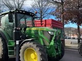 Les agriculteurs de la Loire manifestent pour alerter sur leurs conditions de travail - Reportage TL7 - TL7, Télévision loire 7