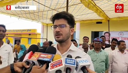 बलौदाबाजार में राजस्व पखवाड़ा के तहत लगे शिविर, किसानों को कलेक्टर ने बांटे स्वामित्व कार्ड, कई राजस्व सेवाएं अब गांवों के दरवाजे पर