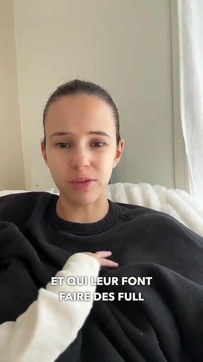 💬 Marina Kaye pousse un coup de gueule ! La chanteuse ne mâche pas ses mots face aux parents qui exposent leurs enfants sur les réseaux sociaux 👀 « J’ai un énorme problème avec les personnes qui utilisent leurs enfants pour faire du contenu… En 2025, l